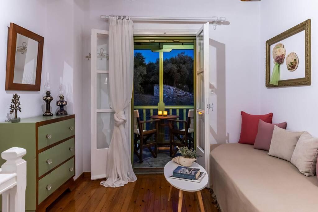 Nina-Myrtia Countryside House Skopelos Δίτροπο Εξωτερικό φωτογραφία